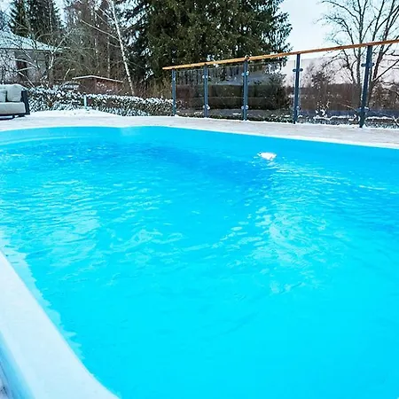 Summer Camp مكان تخييم *
